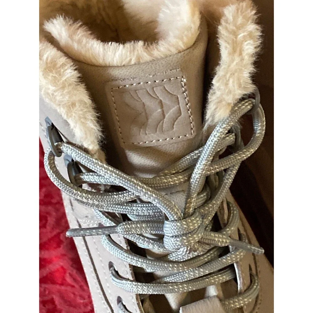 All in Motion Girls Gray Snow booties Sz 5
